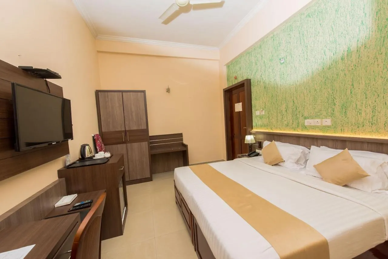 Kallada Golden Hotel Thrissur Inde